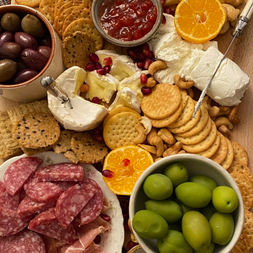 how to: an effortless snack&nbsp;board